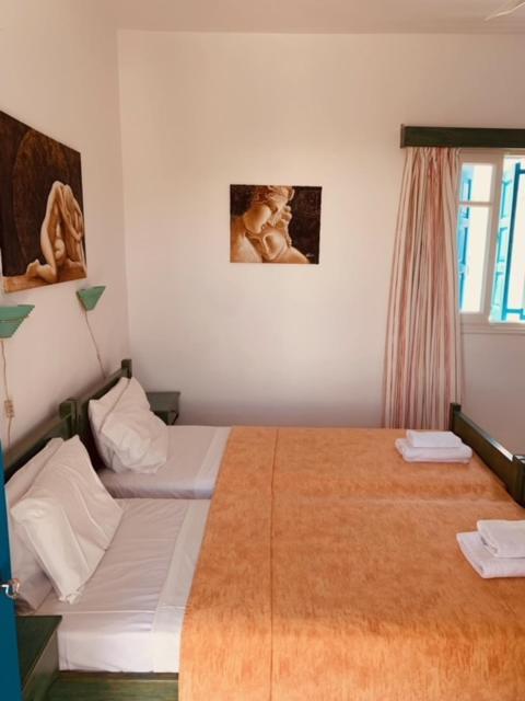 Manousos Rooms Adamantas  Exteriör bild